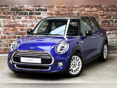 MINI Cooper - Hatchback Pepper Automaat 5 deurs / Navigatiesysteem / Sportstoelen / Head-Up Display / Cl