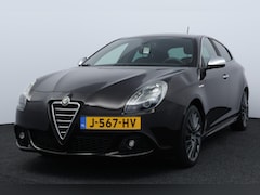 Alfa Romeo Giulietta - 1.4 T Distinctive/ D-Riem Verv 89.000KM/ Zwarte Hemel/ 18''LMV/ Clima/ Cruise/ Multi.LEDER