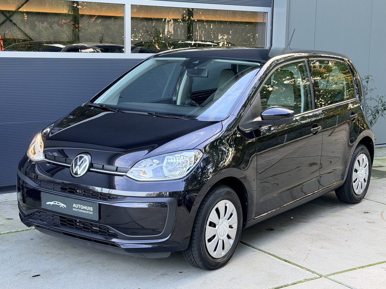 Volkswagen Up! - 1.0 MPI 60pk Move Up! Airco DAB All Season banden Lane Assist - AutoWereld.nl