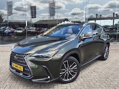 Lexus NX - 450h+ AWD Executive Line | Schuif- Kanteldak | 20'' Velgen | HUD