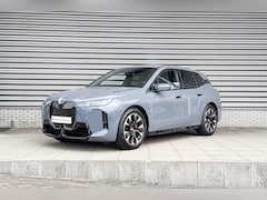 BMW iX - xDrive45 101 kWh