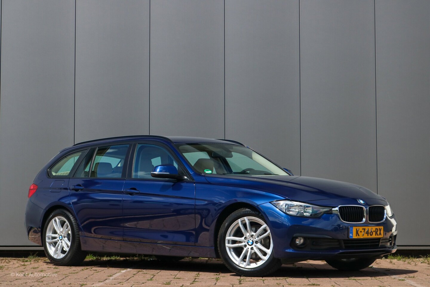 BMW 3-serie Touring - 318d Centennial High Executive | Trekhaak | Leder | Navi | PDC | Cruise | Rijklaar. - AutoWereld.nl