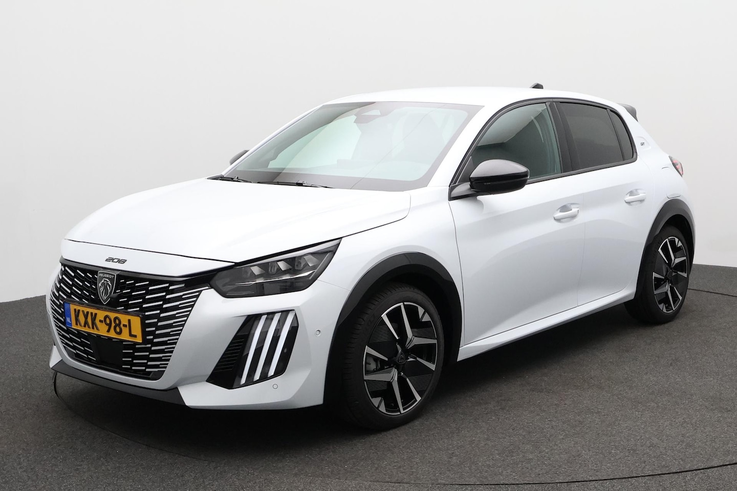 Peugeot 208 - 1.2 Hybrid 145 e-DCS6 GT 1.2 Hybrid 145 e-DCS6 GT - AutoWereld.nl