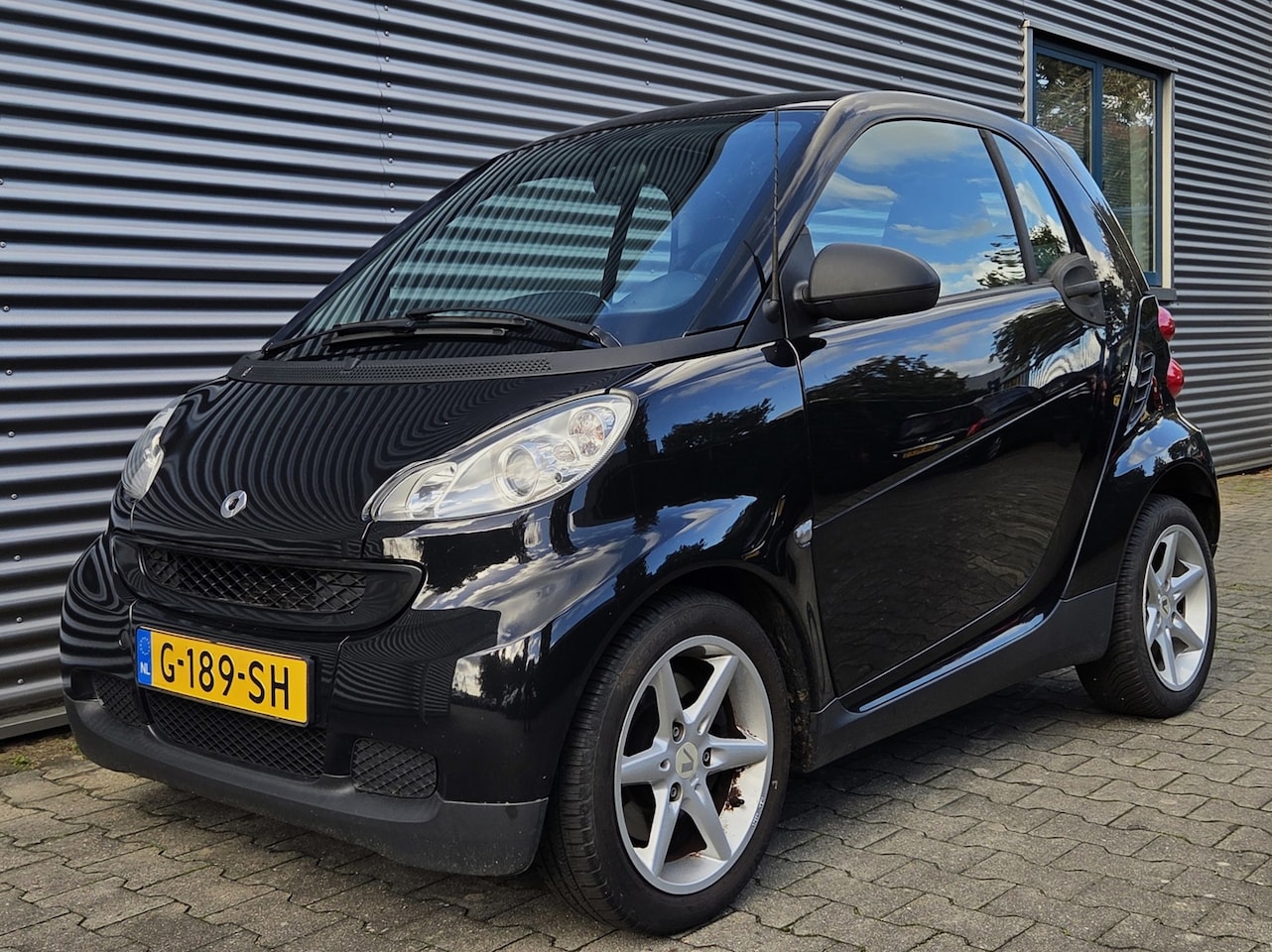 Smart Fortwo coupé - 1.0 mhd Passion AUT 71Pk 06-2011 Zwart Metallic **AIRCO** - AutoWereld.nl