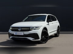 Volkswagen Tiguan Allspace - 1.5TSI 150pk 7-DSG R-Line 7p | Camera | Navigatie | Apple Carplay | Adaptive Cruise | Acht