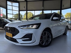 Ford Focus Wagon - 1.0 EcoBoost Hybrid ST Line X | Trekhaak | Stoel/Stuur Verwarming | Camera | LED | Climate