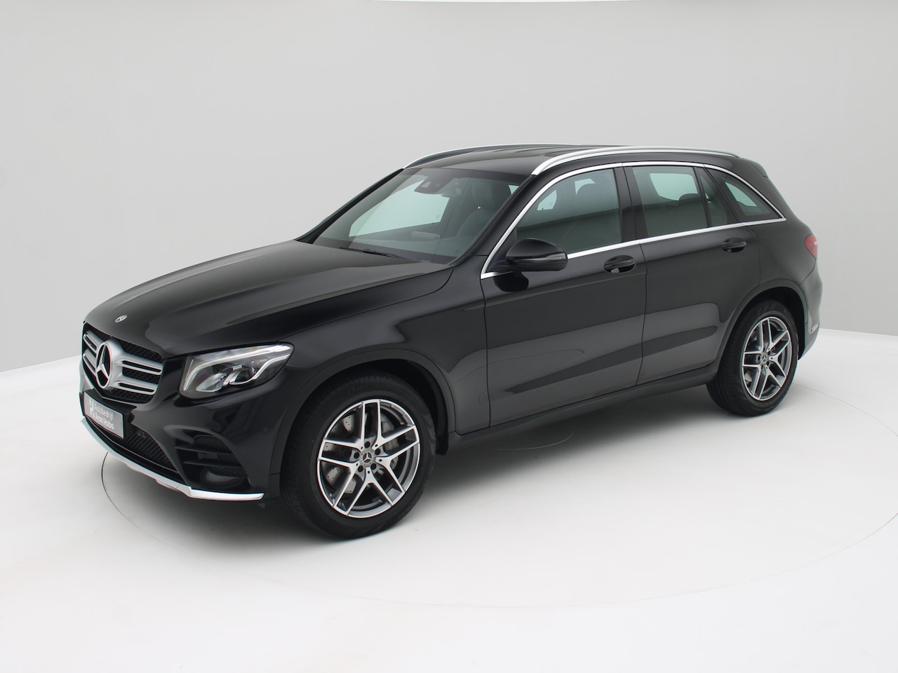 Mercedes-Benz GLC-klasse - 250 4MATIC AMG Airco, Trekhaak, Led - AutoWereld.nl