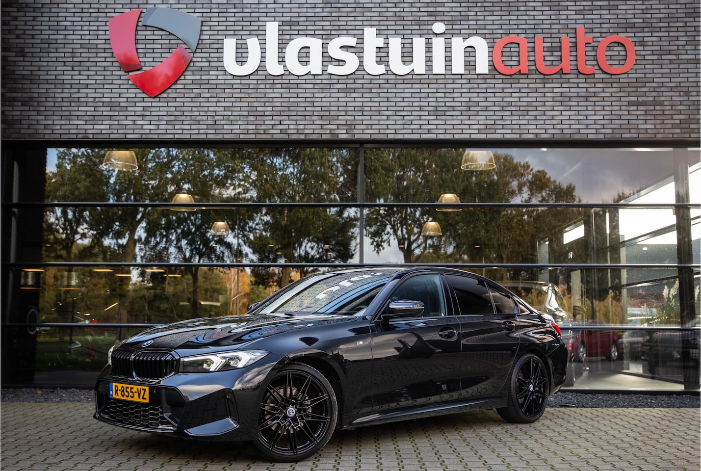 BMW 3-serie - 320i M Sport 320i M-Sport , Sfeerverlichting, Shadow Line, Stoelverwarming - AutoWereld.nl