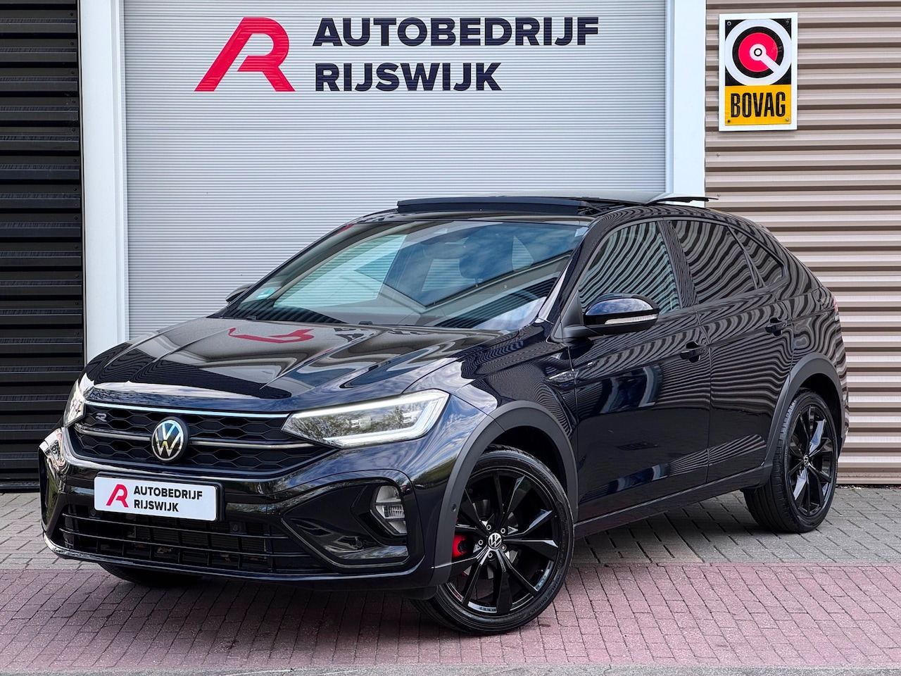Volkswagen Taigo - 1.5 TSI 3x R-Line Pano/Camera/AppleCarPlay - AutoWereld.nl