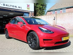 Tesla Model 3 - RWD Plus 60 kWh AUTOPILOT / PANODAK / LEER