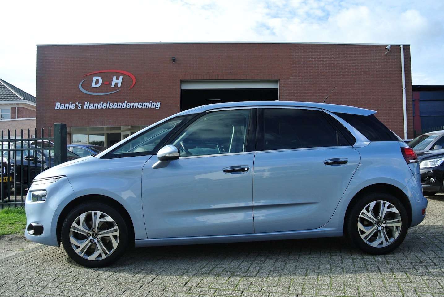 Citroën C4 Picasso - 1.6 VTi Business airco inruil mogelijk nap - AutoWereld.nl
