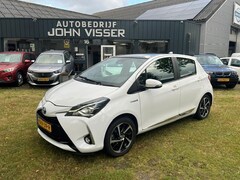 Toyota Yaris - 1.5 Hybrid Bi-Tone Plus * hybride * panoramadak * bluetooth * telefoonvoorbereiding * airc