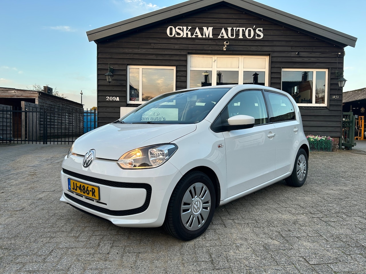 Volkswagen Up! - 1.0 move up! BlueMotion Airco 5-drs - AutoWereld.nl