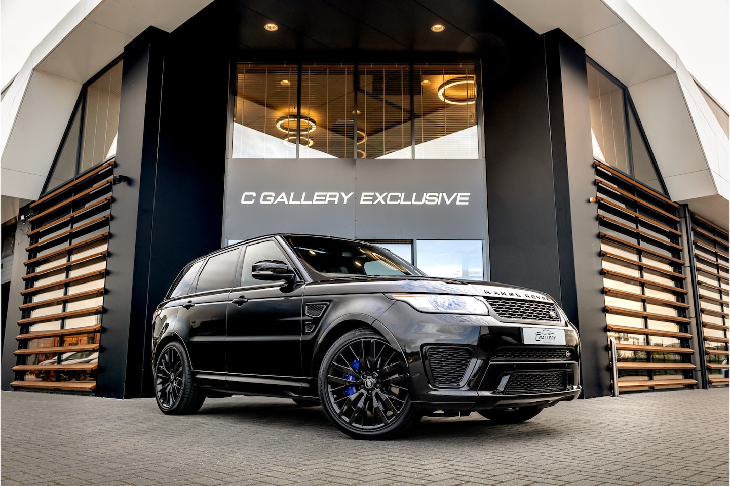 Land Rover Range Rover Sport - 5.0 V8 Supercharged SVR - Panorama | Meridian | Memory | Keyless - AutoWereld.nl