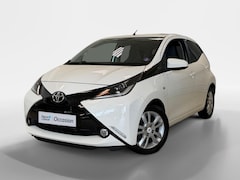 Toyota Aygo - 1.0 X-JOY | NAVI | CAMERA | DEALERONDERHOUDEN |