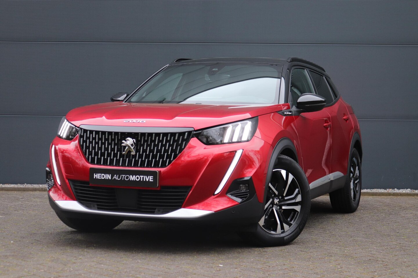 Peugeot 2008 - 1.2 PureTech GT-Line | Apple Carplay / Android Auto | Stoelverwarming | Navigatie | Camera - AutoWereld.nl
