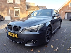 BMW 5-serie - 523i Exe Automaat Navi, Clima, cruise, schuifdak M-Styling
