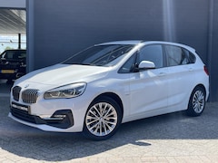 BMW 2-serie Active Tourer - 218i Executive Launch Edition NL-Auto | Trekhaak | Leder | Navigatie | Cruise