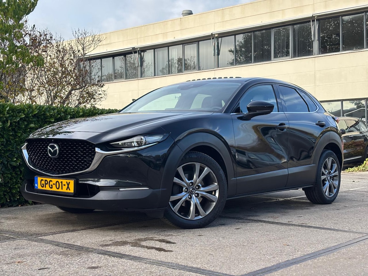 Mazda CX-30 - 2.0 e-SkyActiv-X M Hybrid Luxury |PANO|ELEK. STOEL|STOELVERW.|CARPLAY|ADAP. CRUISE|KEYLESS - AutoWereld.nl