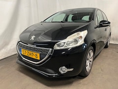 Peugeot 208 - 1.2 VTi Access - Schade