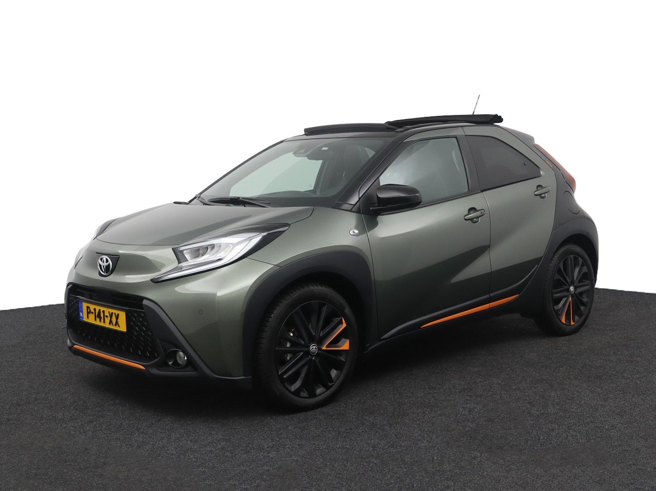 Toyota Aygo X - 1.0 VVT-i MT Limited | Stoelverwarmng | Cabrio dak | Parkeersensoren | Fietsendragerbeugel - AutoWereld.nl