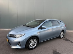 Toyota Auris Touring Sports - 1.8 Hybrid Lease+