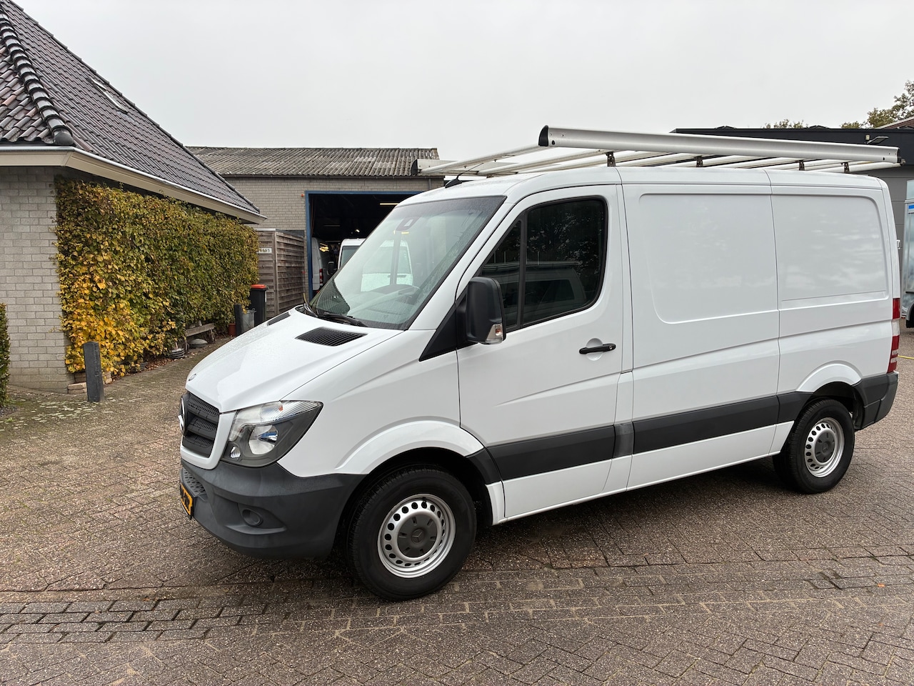 Mercedes-Benz Sprinter - 213 2.2 CDI 325 Voorzien van Imperial en trekhaak - AutoWereld.nl