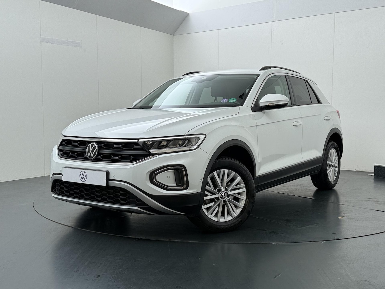 Volkswagen T-Roc - 1.5 TSI Life Business | 150 PK | Automaat | Adaptive Cruise Control | Achteruitrijcamera | - AutoWereld.nl