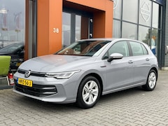 Volkswagen Golf - 1.5 TSI|Dealer Onderhoud|ACC|LED|PDC+camera