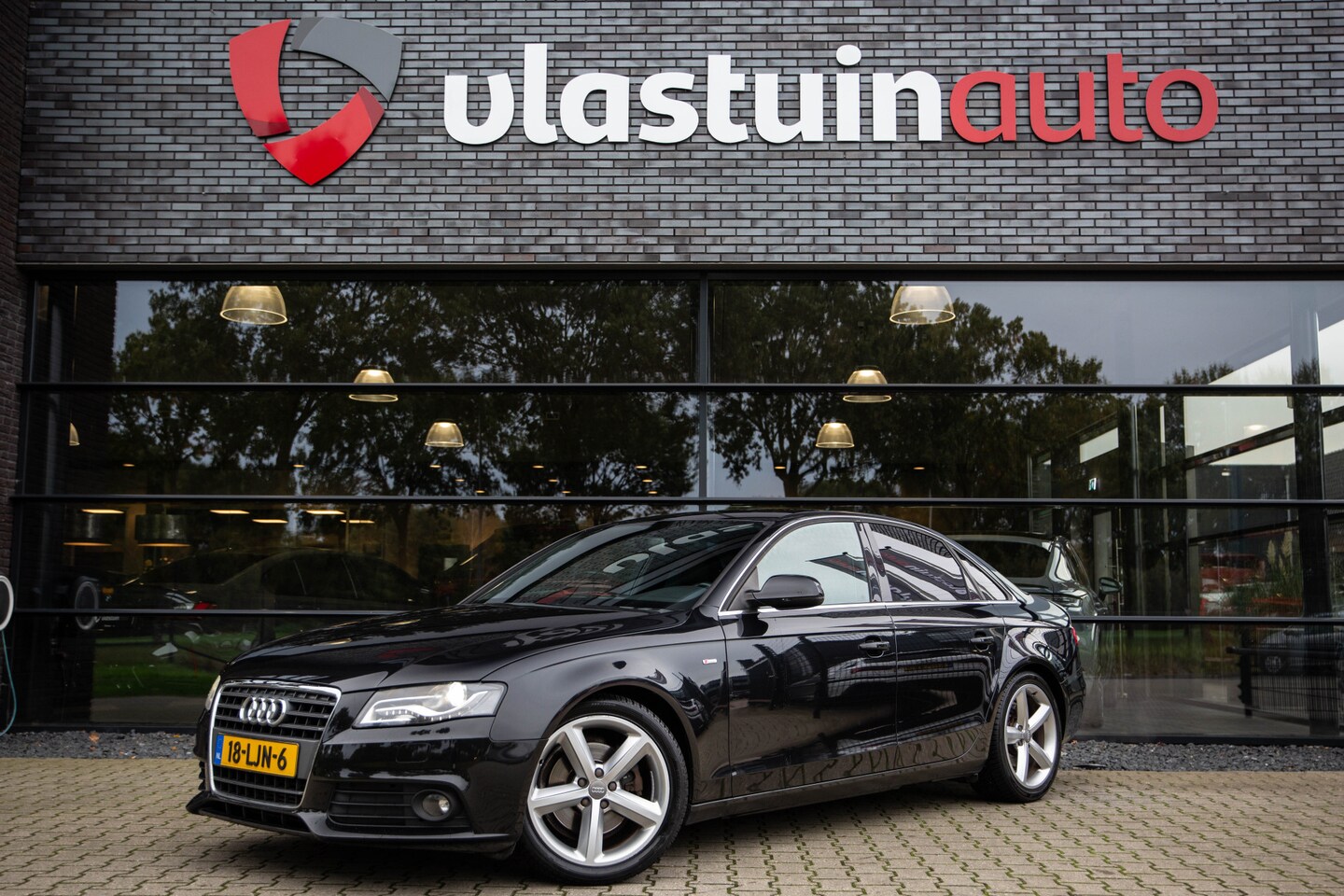 Audi A4 Limousine - 1.8 TFSI S edition , Cruise control, Navigatie, S-line - AutoWereld.nl