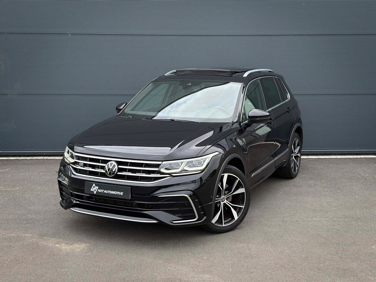 Volkswagen Tiguan - 1.4 TSI eHybrid R-Line Business 1.4 TSI eHybrid R-Line Business+ - AutoWereld.nl