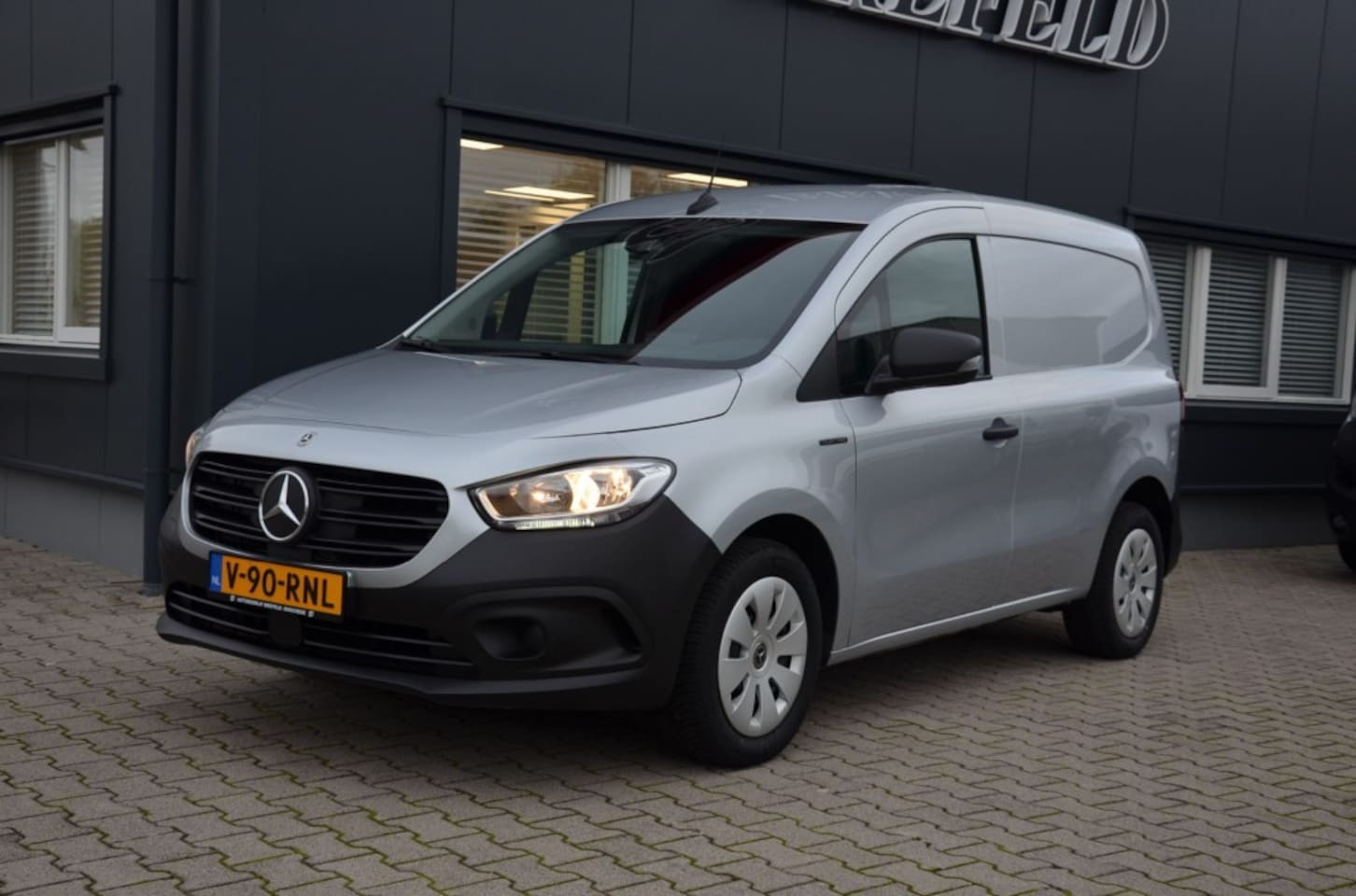 Mercedes-Benz Citan - E-Citan       100% Electrische  Aandrijving - AutoWereld.nl