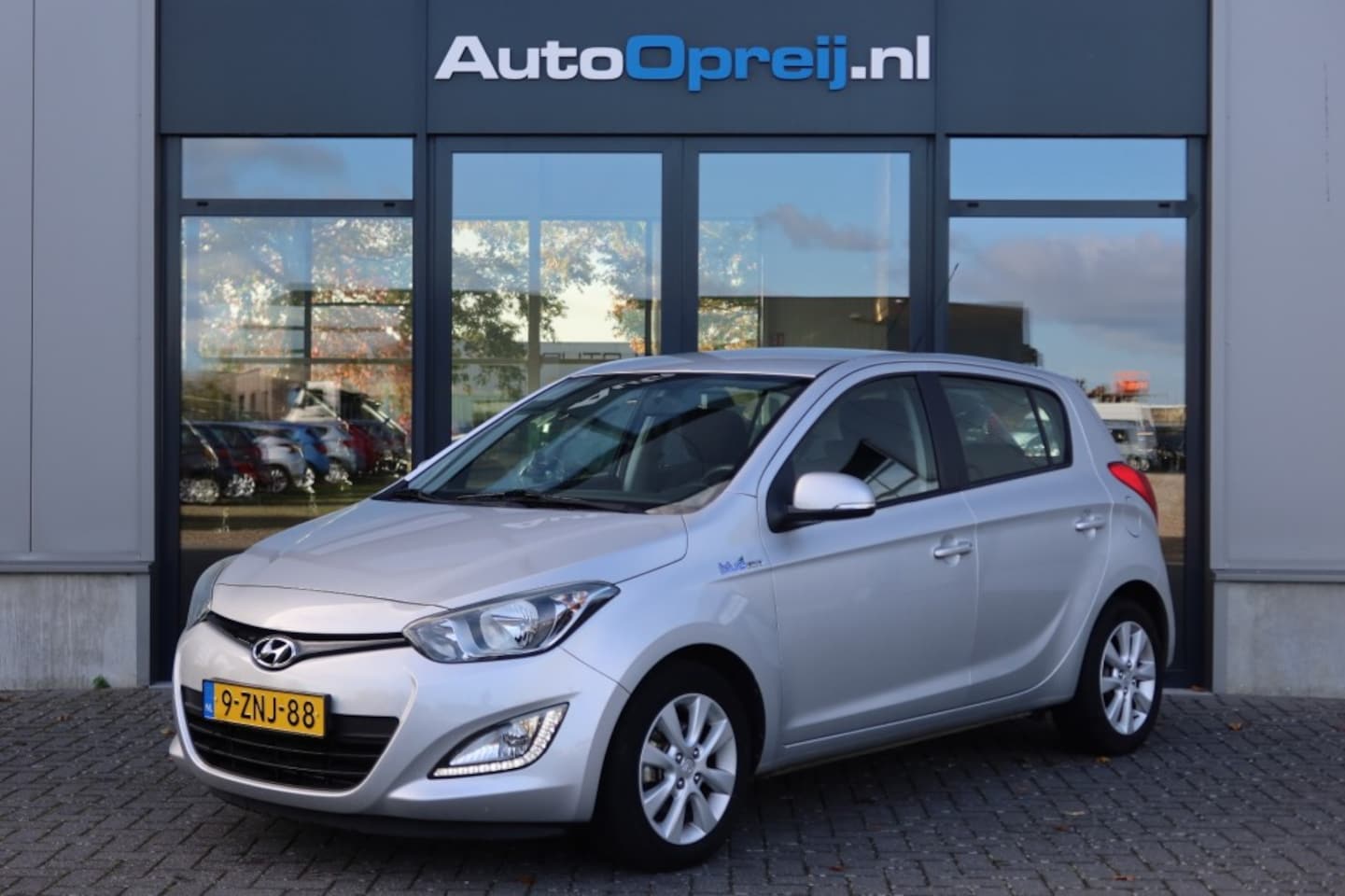 Hyundai i20 - 1.2i i-Deal Airco, 69.000km NAP - AutoWereld.nl