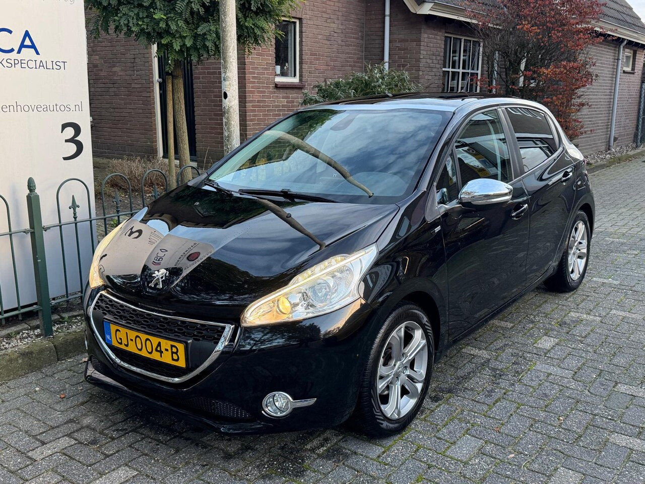 Peugeot 208 - 1.2 PureTech Style Pack Plus 1.2 PureTech Style Pack Plus - AutoWereld.nl