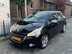 Peugeot 208 - 1.2 PureTech Style Pack Plus