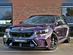 BMW 5-serie Touring - M5 | Daytona-Violett | Ceramic | 22"Korbach | Akrapovic | Pano | Trekhaak | DA+