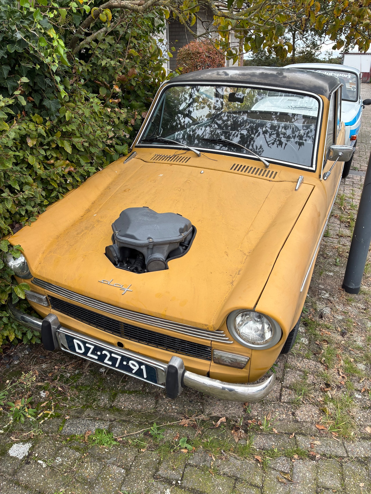 DAF 33 - 4 cilinder Kawasaki 900 motor - AutoWereld.nl