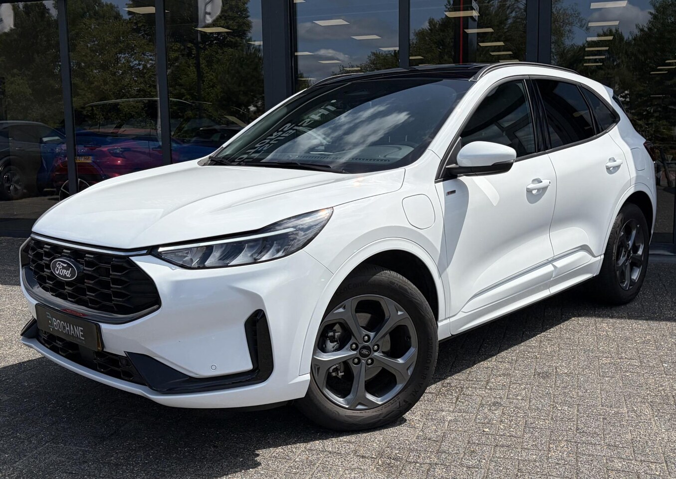 Ford Kuga - 2.5 PHEV ST-Line | Panoramadak | Applecarplay\Androidauto | Stoelverwarming achter en voor - AutoWereld.nl