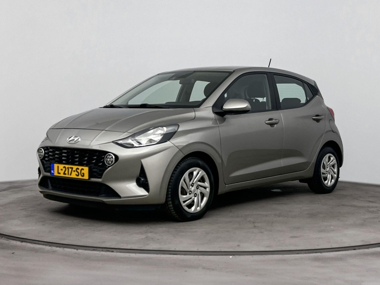 Hyundai i10 - 1.0 Comfort | Airco | Cruise | In hoogte verstelbare stoel | Electrische ramen | Apple car - AutoWereld.nl