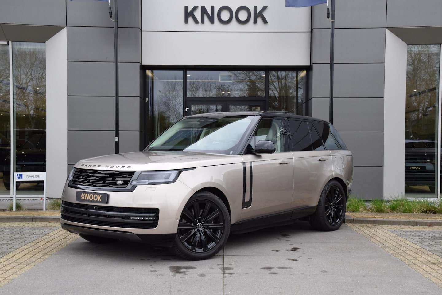 Land Rover Range Rover - P550e Autobiography PHEV P550e Autobiography PHEV - AutoWereld.nl