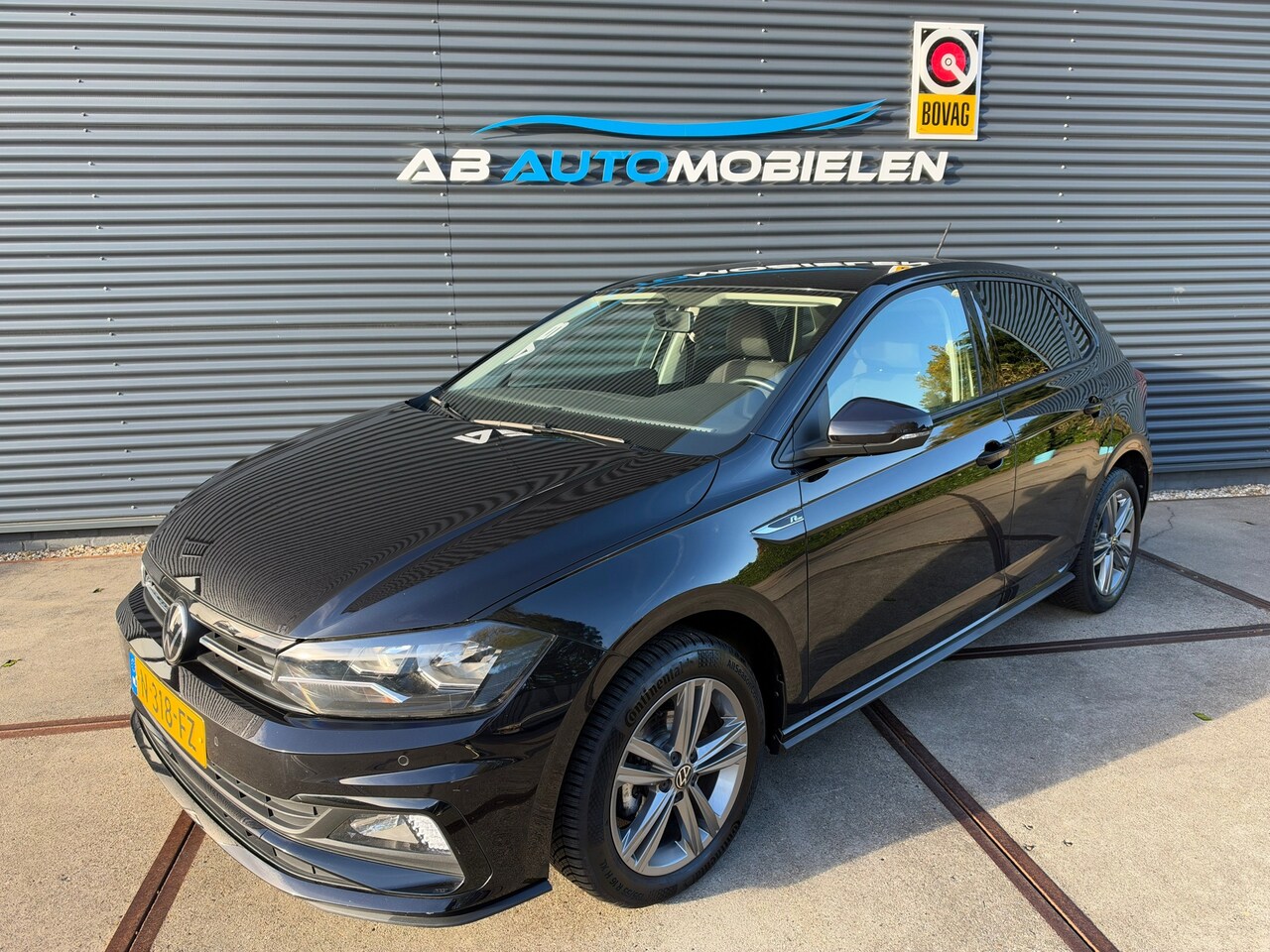 Volkswagen Polo - 1.0 TSI R-Line Edition PARKEERSENSOREN/ CARPLAY/ NAVI - AutoWereld.nl