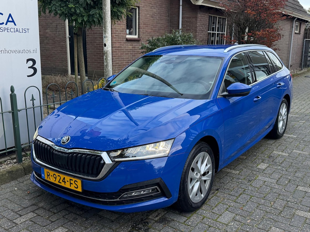 Skoda Octavia Combi - 1.0 TSI Business Edition Plus 1.0 TSI Business Edition Plus - AutoWereld.nl