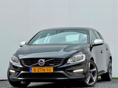 Volvo V60 - 1.6 T3 R-Design | 2015 | Automaat | Nieuwe D-riem |