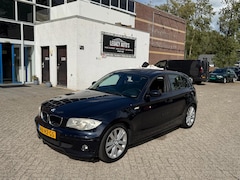 BMW 1-serie - 120i Anniversary - LEER - RIJDT EN SCHAKELT GOED