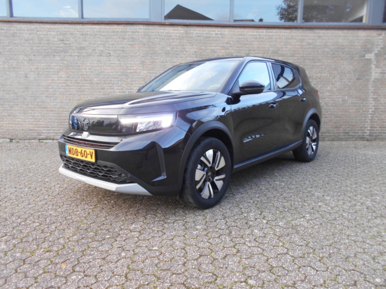 Opel Frontera - 1.2 Turbo Hybrid 136pk eDCT GS Navi. / ECC. / Apple Carplay - AutoWereld.nl
