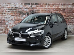 BMW 2-serie Active Tourer - 220i Executive Automaat / Navigatiesysteem / Adaptieve LED koplampen / Hifi / Stoelverwarm