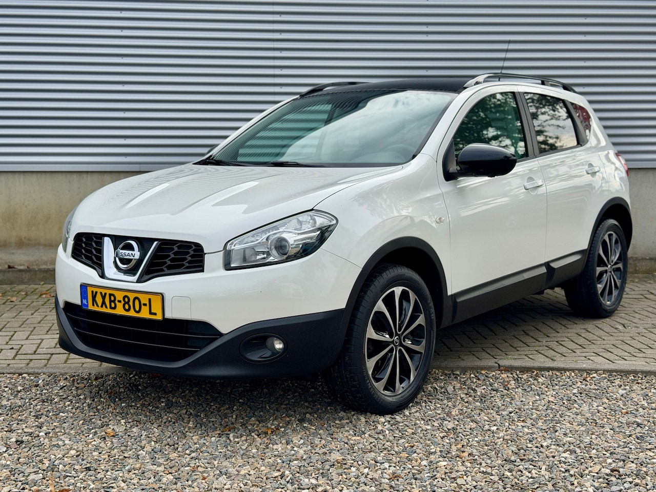 Nissan Qashqai - 1.6 N-Connecta [ 360 camera, pano, trekhaak ] - AutoWereld.nl
