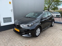 Toyota Yaris - 1.5 Hybrid 115 Active / 6X YARIS OP VOORRAAD / 1E EIGENAAR / APPLE CARPLAY / CAMERA / CLIM