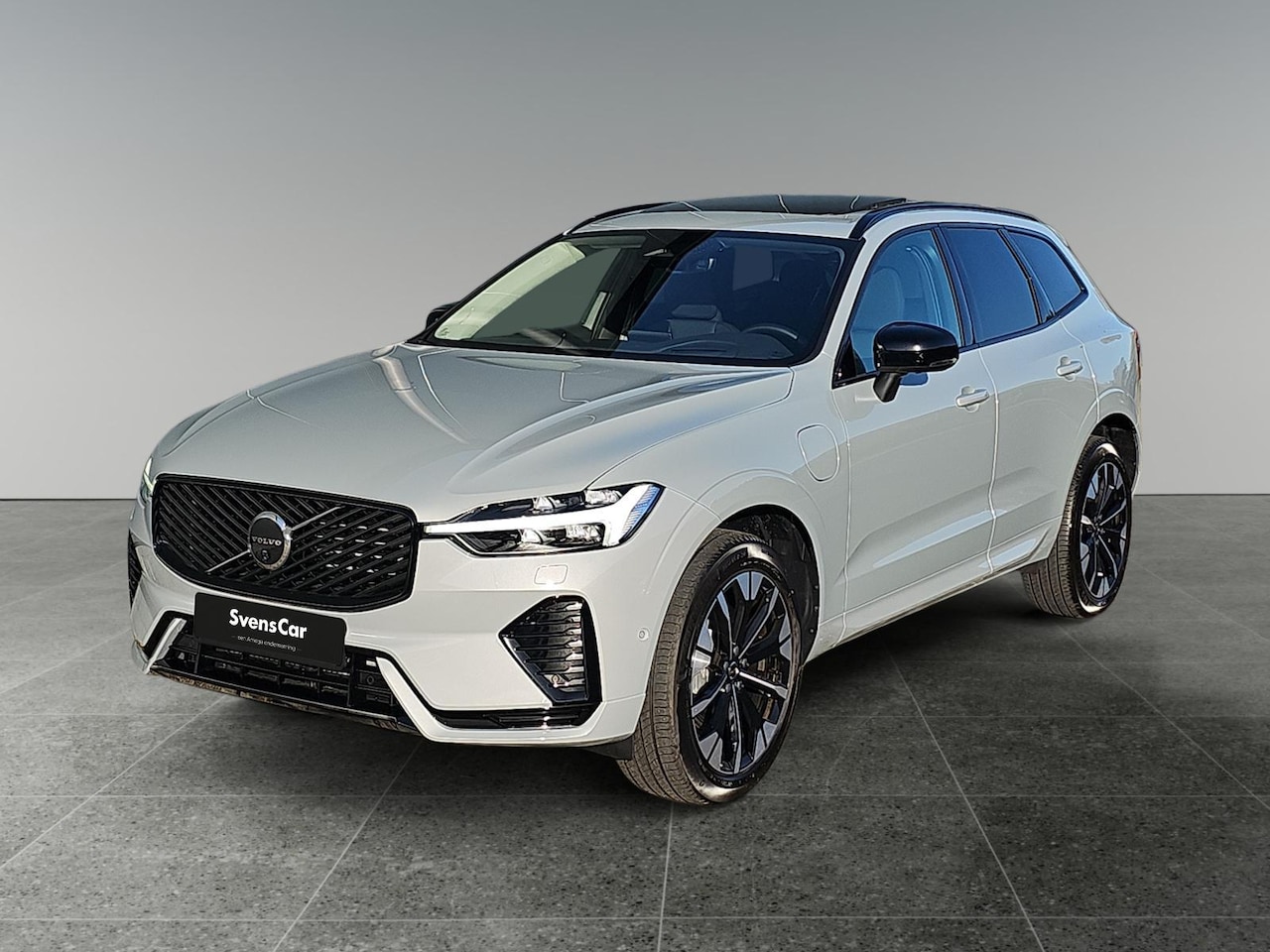 Volvo XC60 - 2.0 T8 Plug-in hybrid AWD Ultra Dark | Trekhaak | Head-Up Display | 360 Camera | Panoramad - AutoWereld.nl