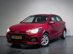 Hyundai i20 - 1.2 Premium /Airco/Cruise/PDC+Camera/CarPlay/LaneAss/LMV
